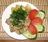 Куриная печень, тушеная с луком и морковью - фоторецепт