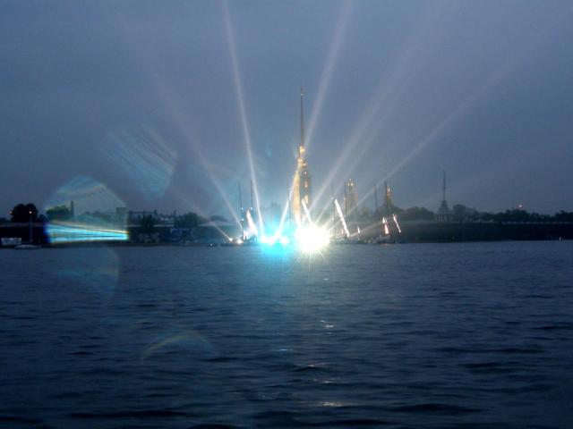 Gentoo White Nights 2009. Набережная Невы. Петропавловка. 23:47