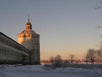Кириллов. Кирилло-Белозерский монастырь. Восход. Белозерская башня.