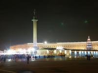 Петербург. Дворцовая площадь. Новогодний каток.