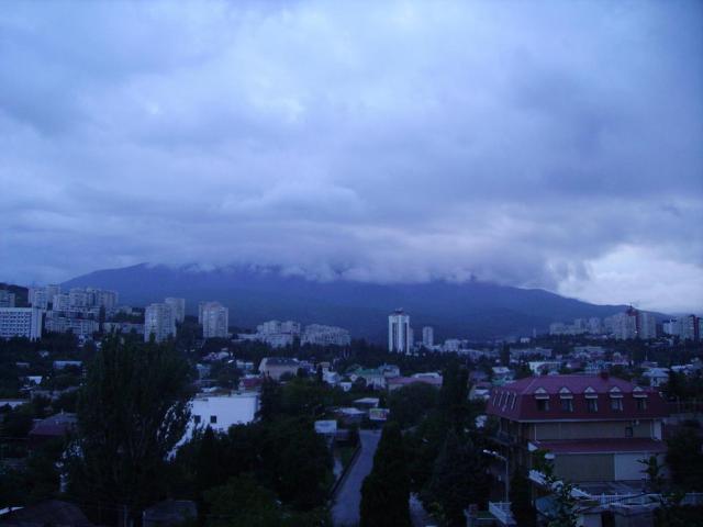 Крым. Алушта. Вечер.